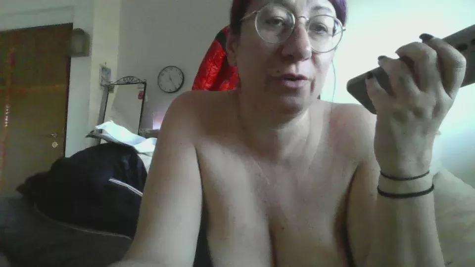 ginnygi on Cam4 