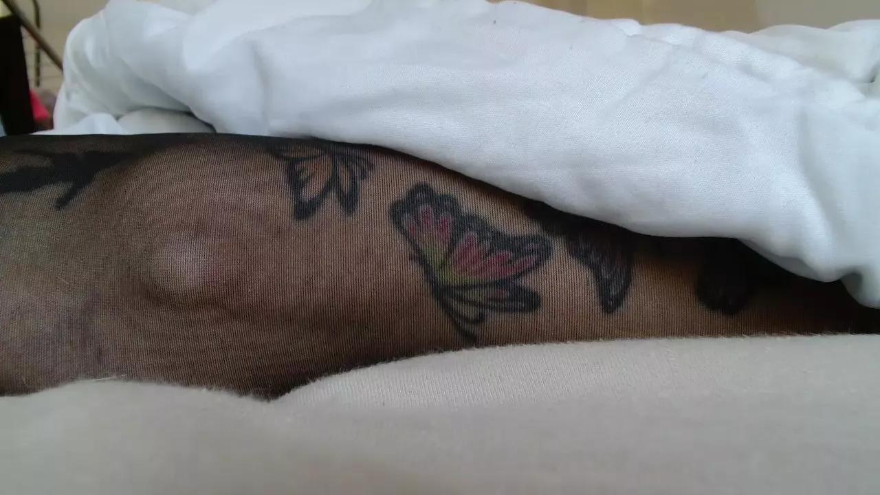 goddessdaisy_25 on Cam4 