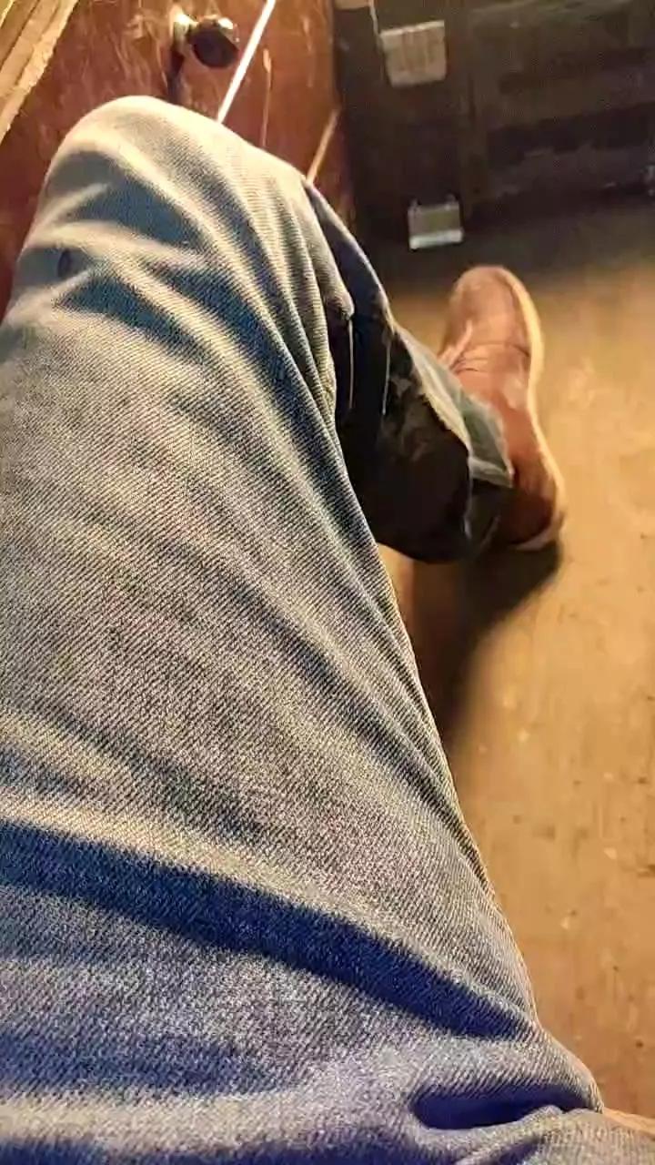 greek1000 on Cam4 