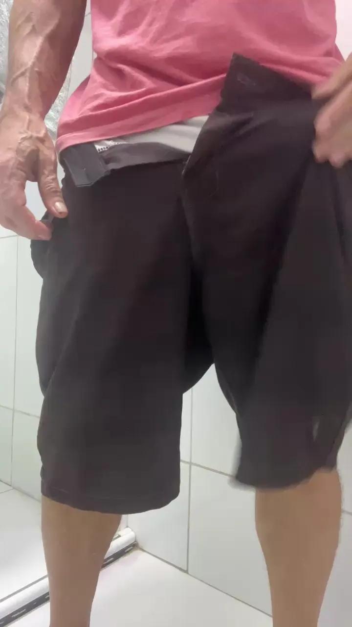 gustavocaldas18 on Cam4