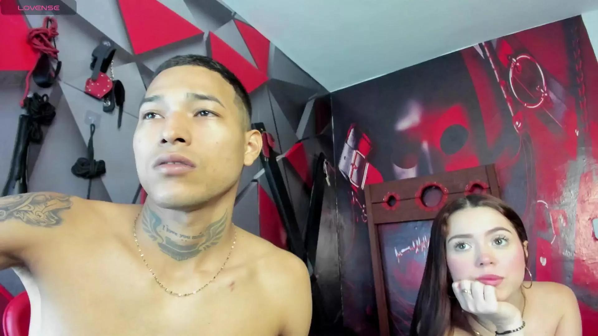 Hana_and_Zeta on Cam4 