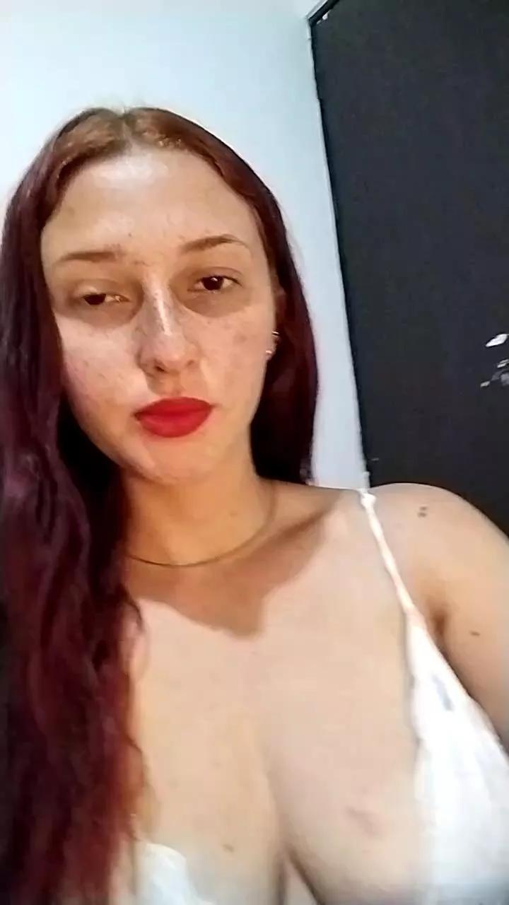 hanna_fox3 on Cam4 