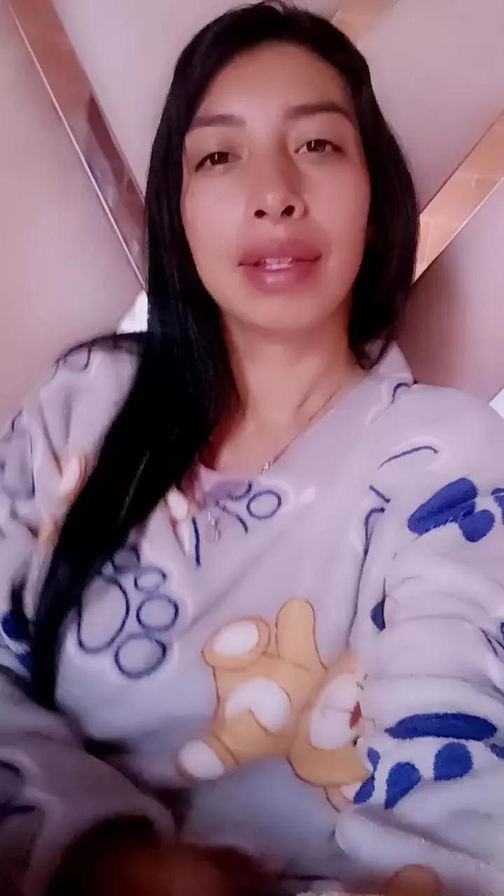 Hanna_Kl on Cam4 
