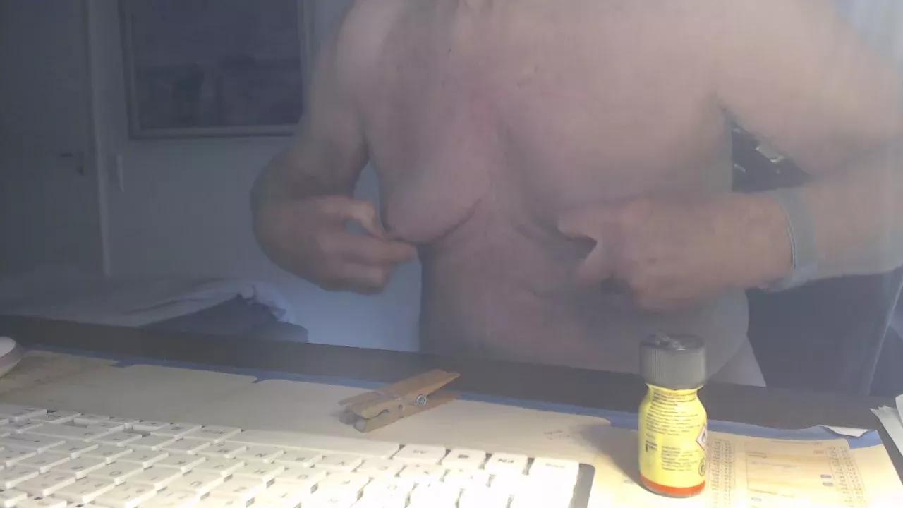 hase581 on Cam4 