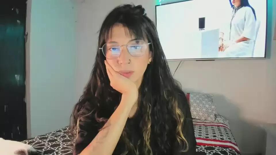 HeraAndAria on Cam4 