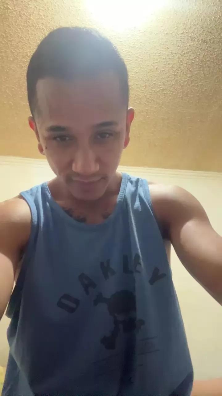 HevertonX on Cam4 