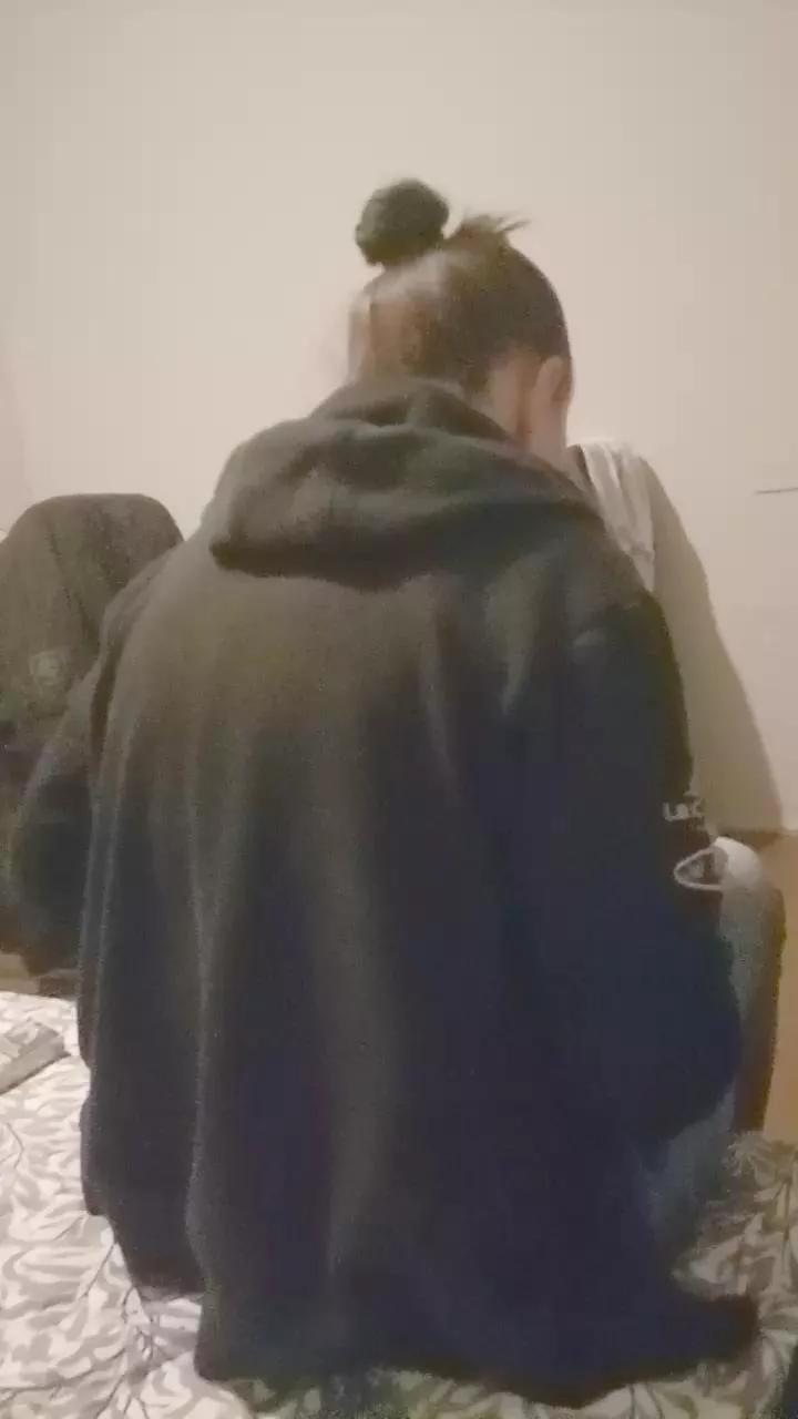 Hiddenstefi on Cam4 
