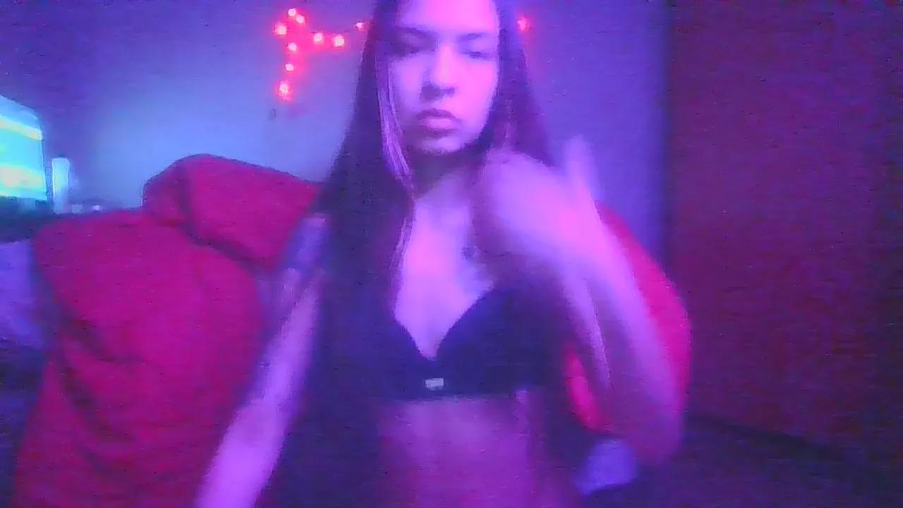 HornyBunny666_P on Cam4 