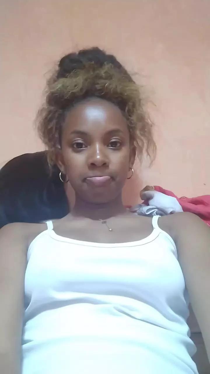 hotancia on Cam4 