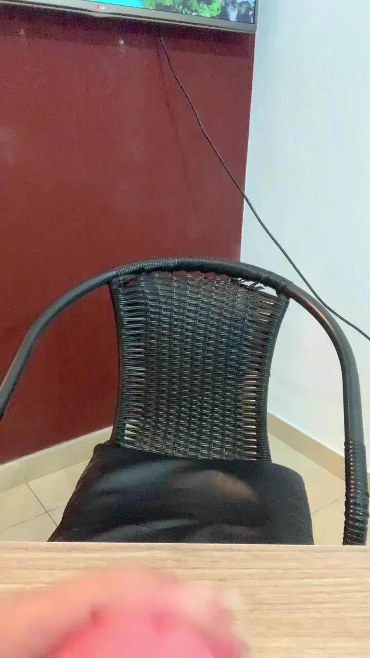 Offline hotcurvi1 on Cam4