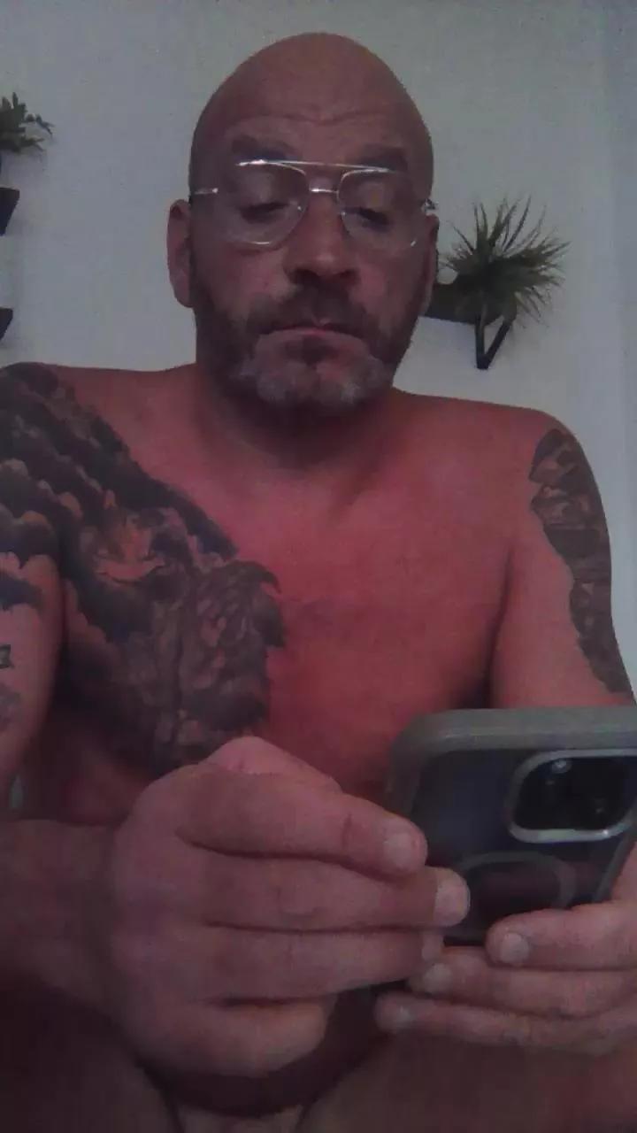 Hotti00 on Cam4 