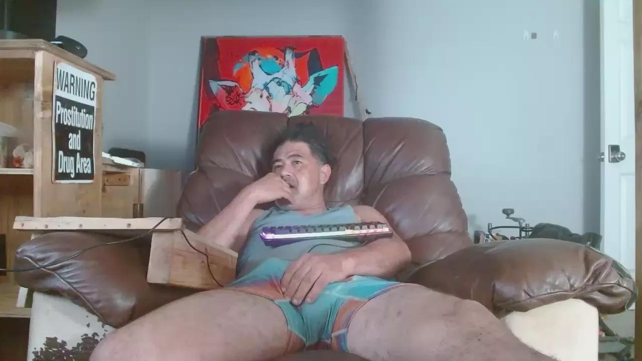 Offline HughJanis on Cam4