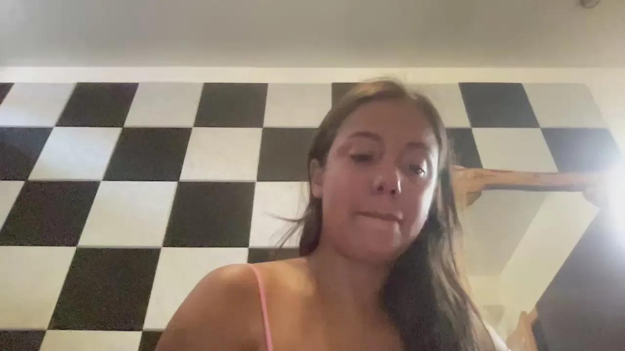 Imaialinidibiza on Cam4