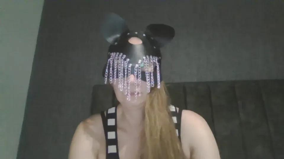 innocent_amberx on Cam4