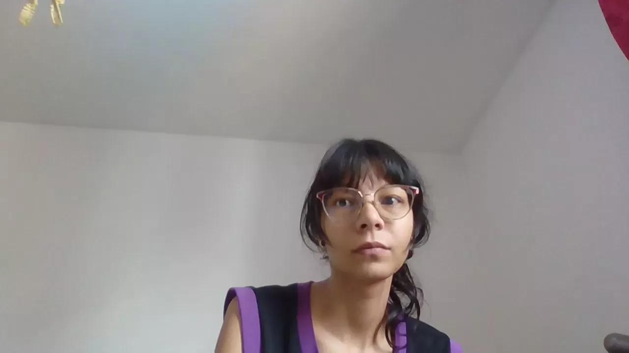 Ivy0420 on Cam4 