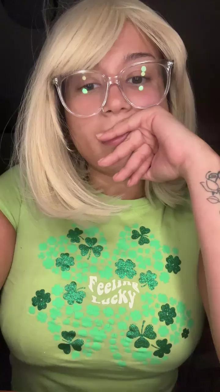 jackieluckie555 on Cam4 
