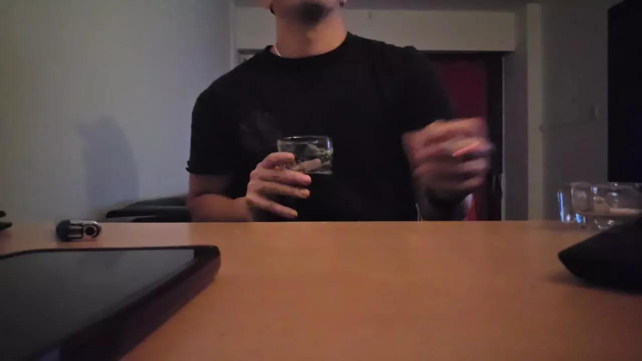 Jacobo5602 on Cam4 