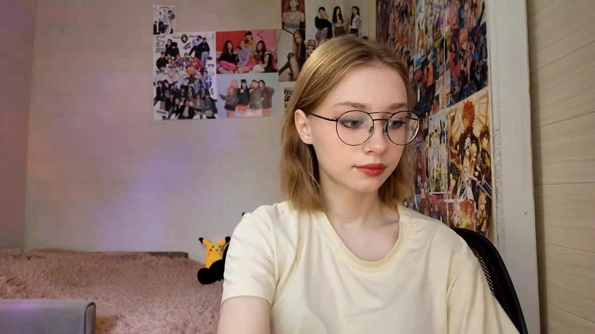 JadaYonkoske on Cam4 