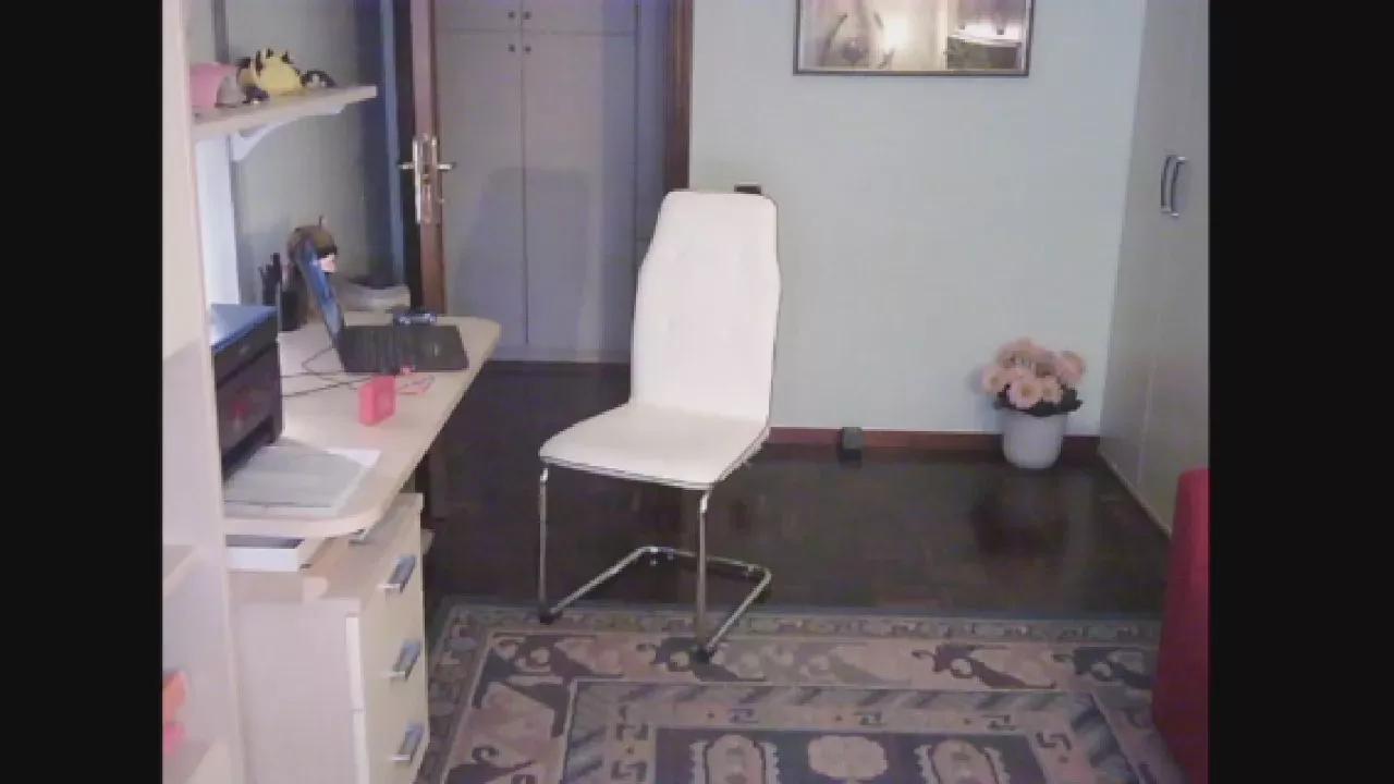 jennifercros on Cam4 