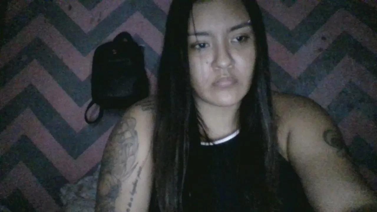 Offline JennifersBodyy on Cam4