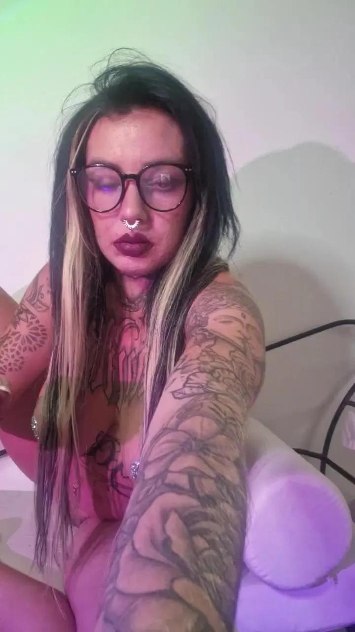 jenytetas69 on Cam4