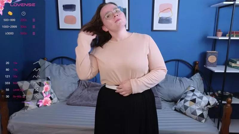 Jessica_Reynold on Cam4 