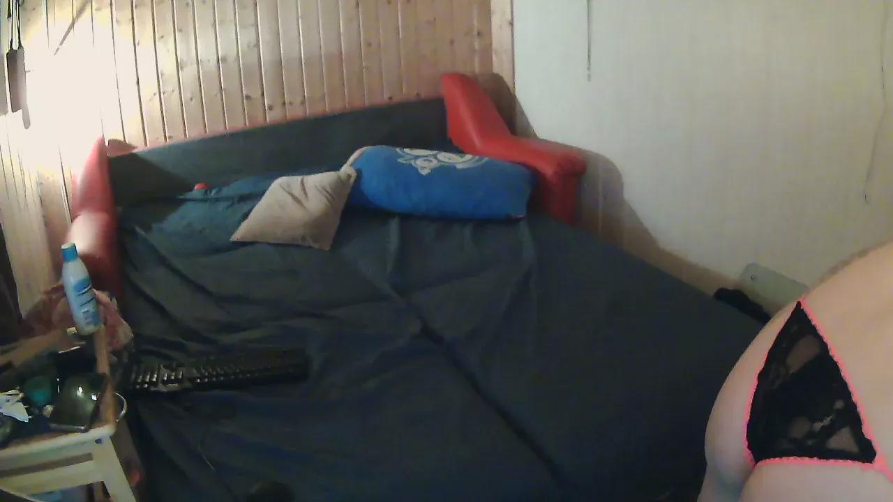 Offline Jessy_X24 on Cam4