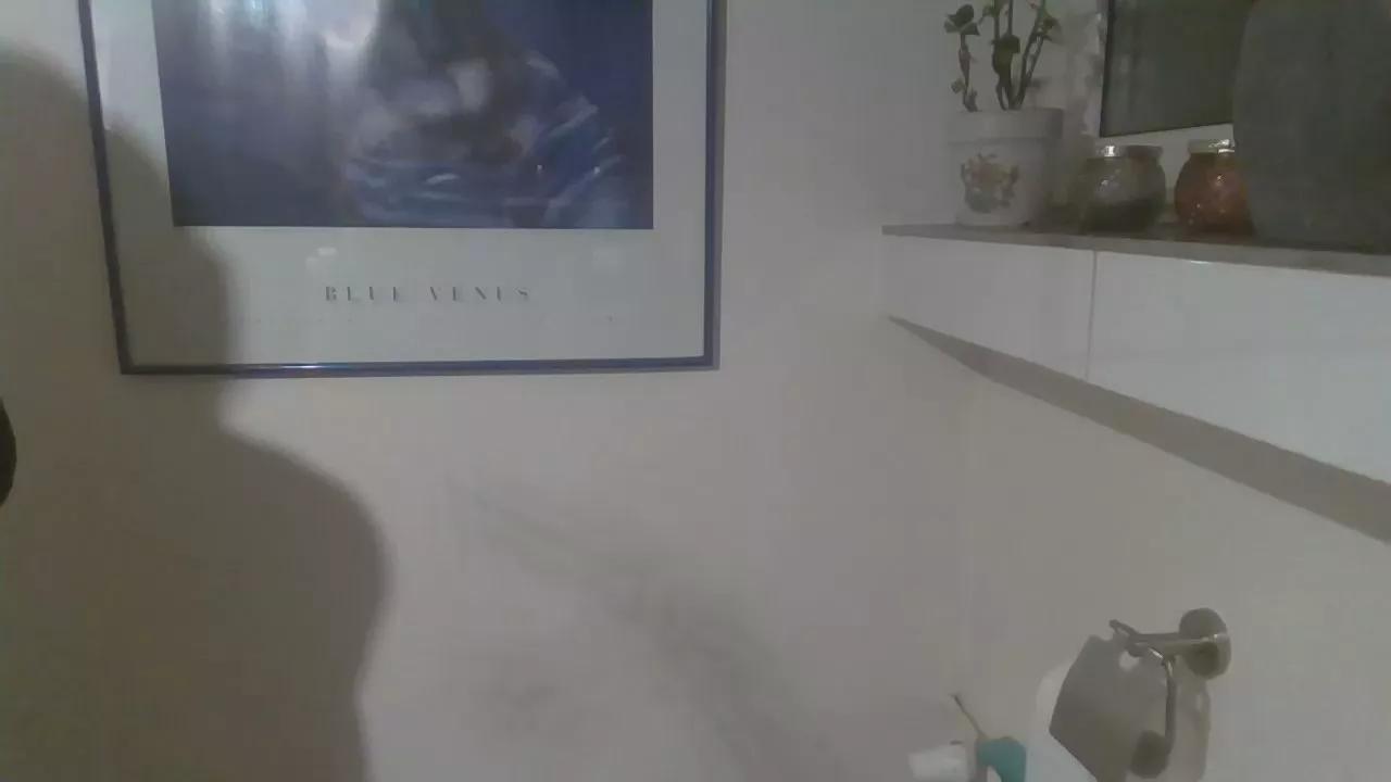 Juicy_lucy_226 on Cam4 