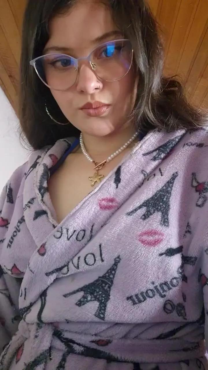 Offline juli05star on Cam4