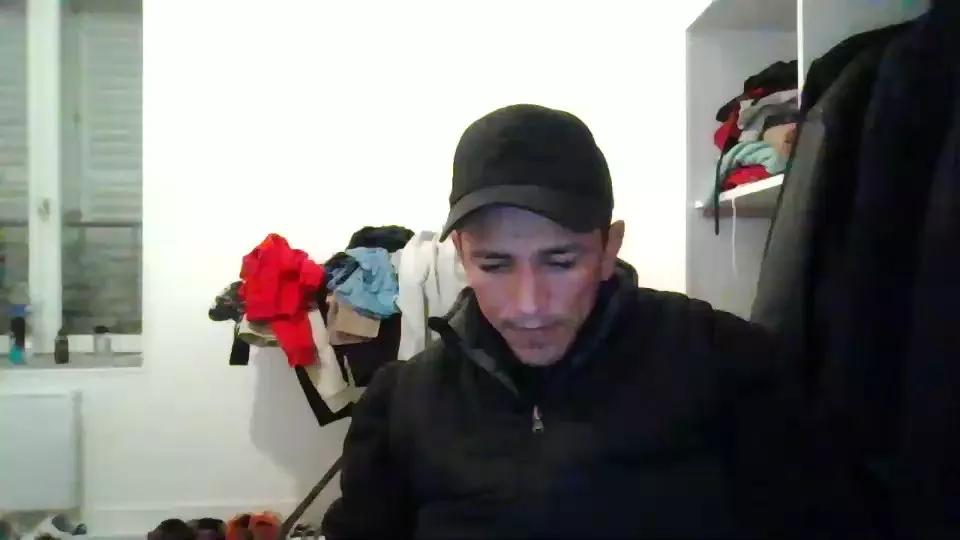 juninho45 on Cam4 