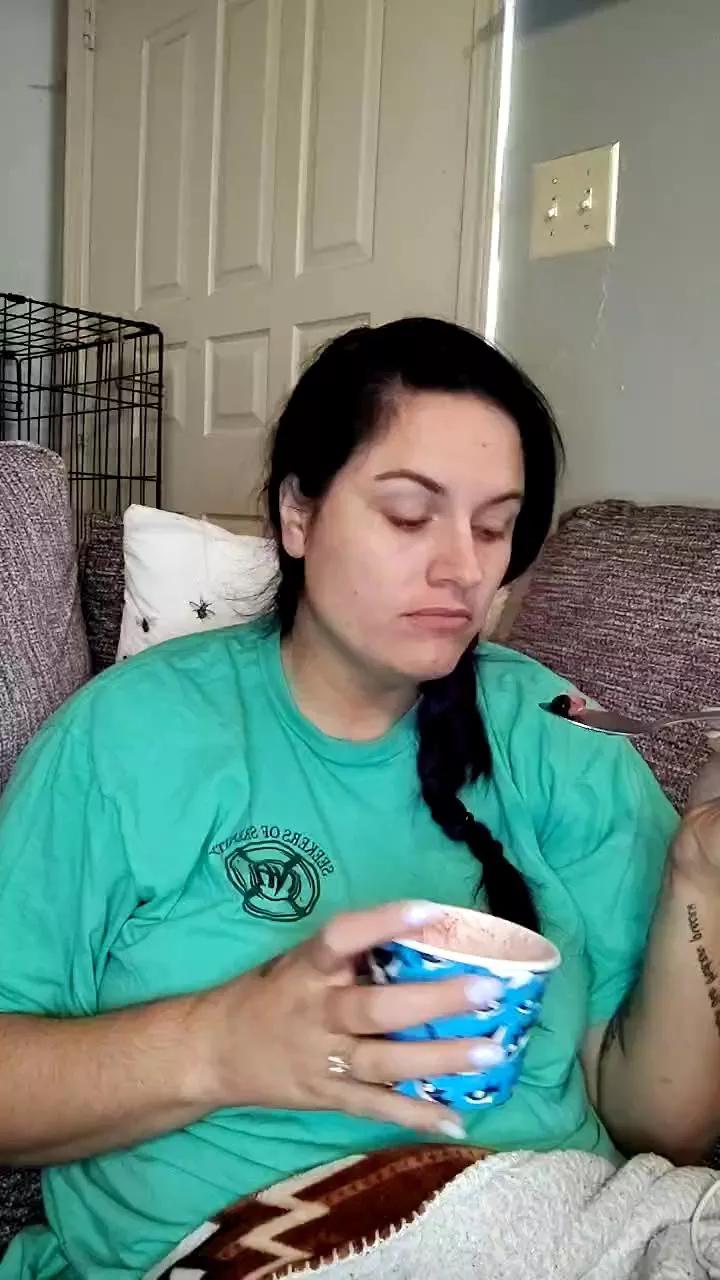 JustAMom on Cam4 