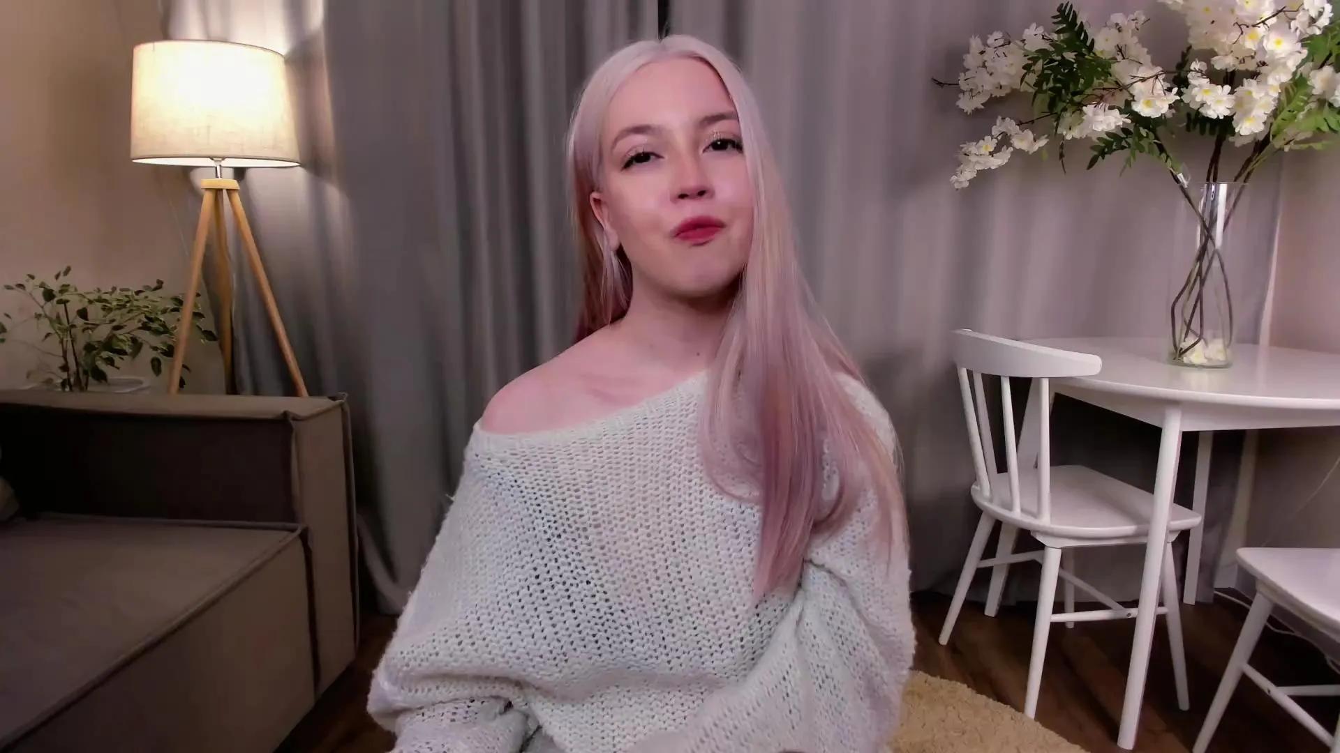 Offline KarenLowe on Cam4