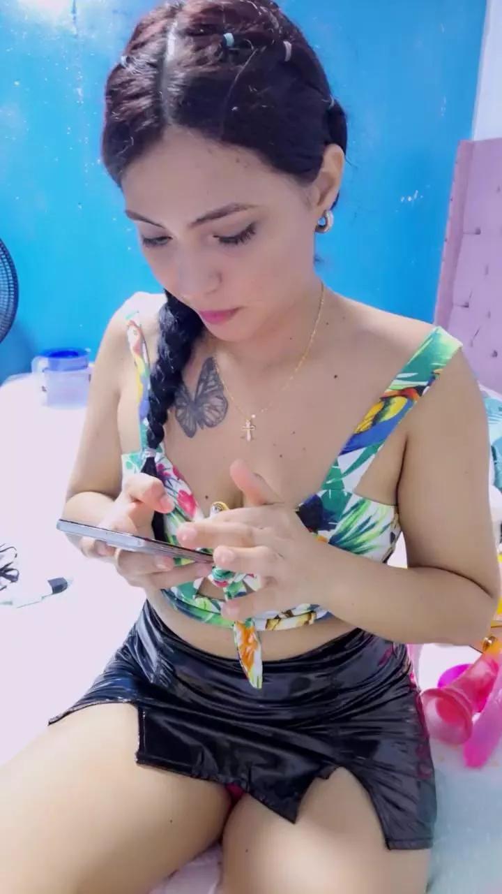 Karotorrezz on Cam4 