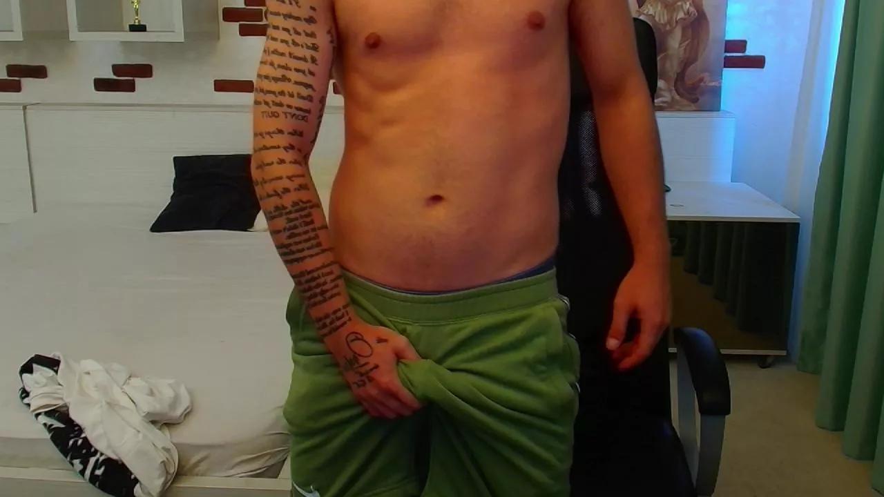 KavinAkul on Cam4 