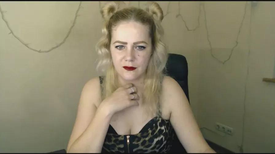 Freechat kay_franccis on Cam4