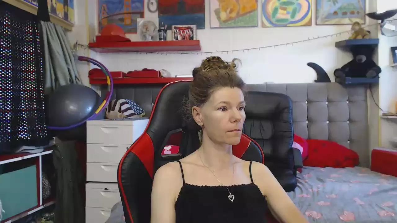 kellynumber8 on Cam4 