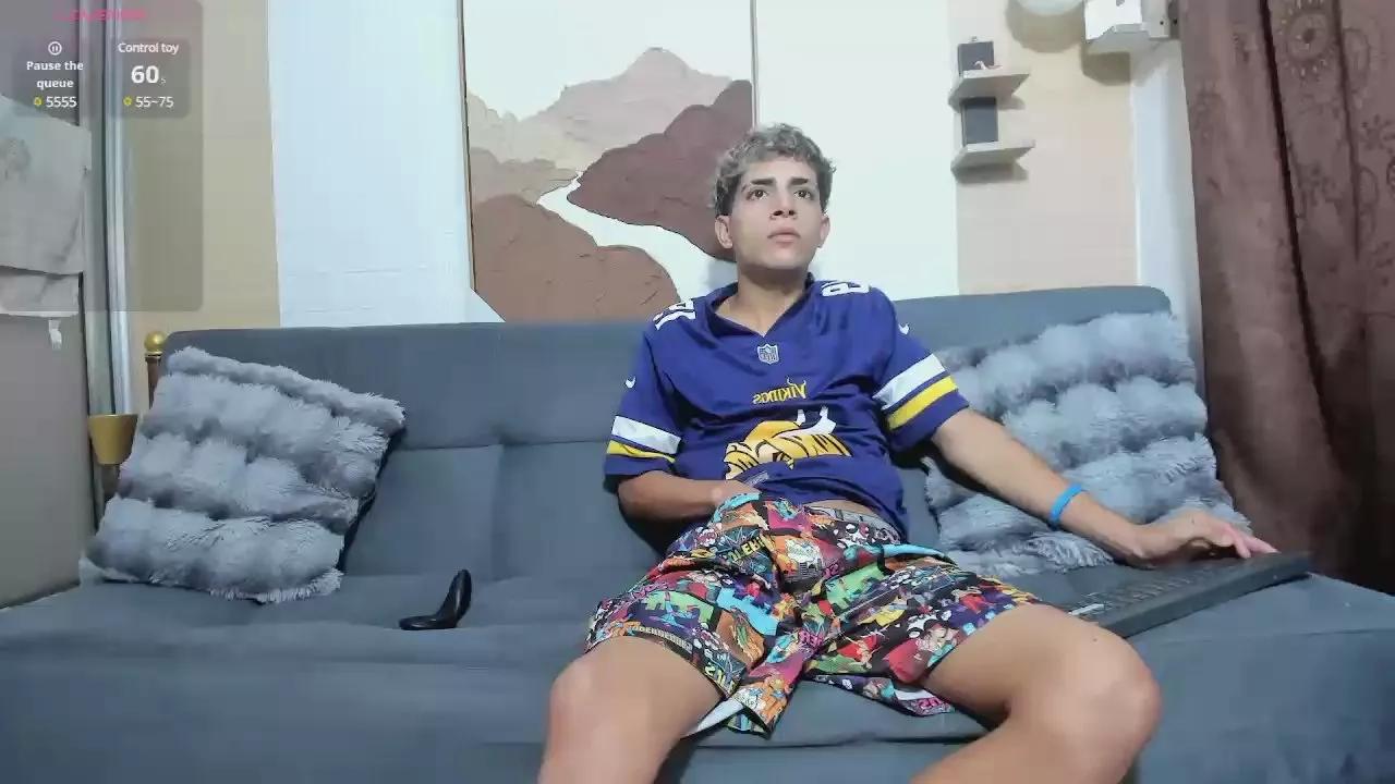 Kenai_quintero on Cam4 