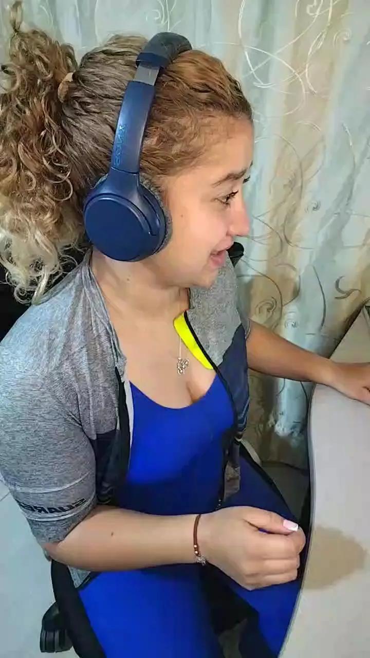 Kerry_jacksonn on Cam4 