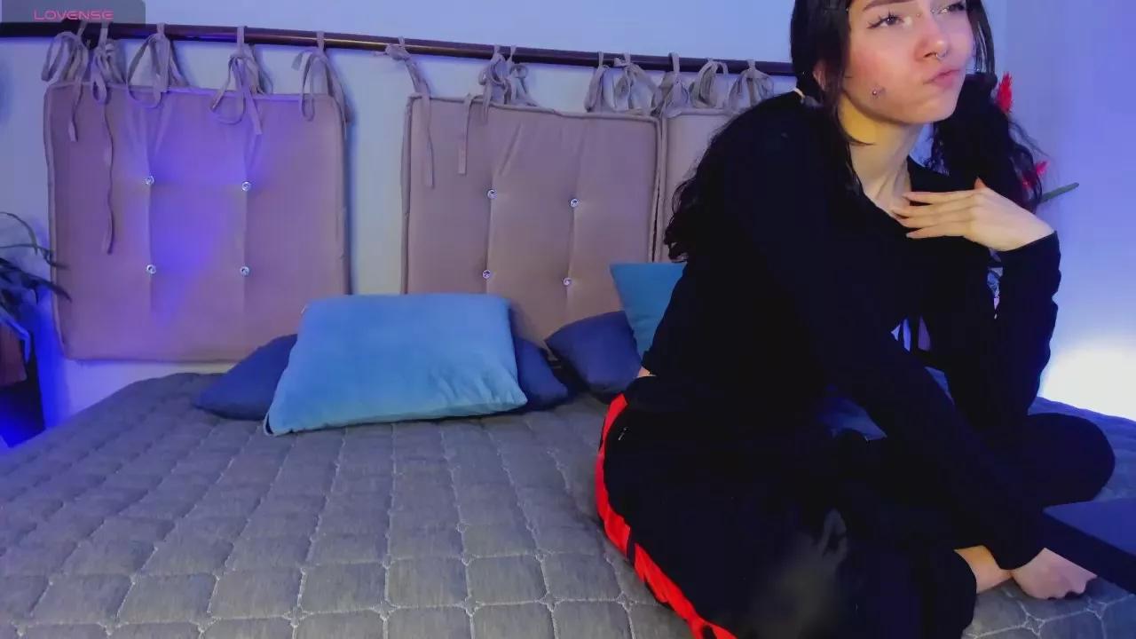 kiitty_loove_ on Cam4 