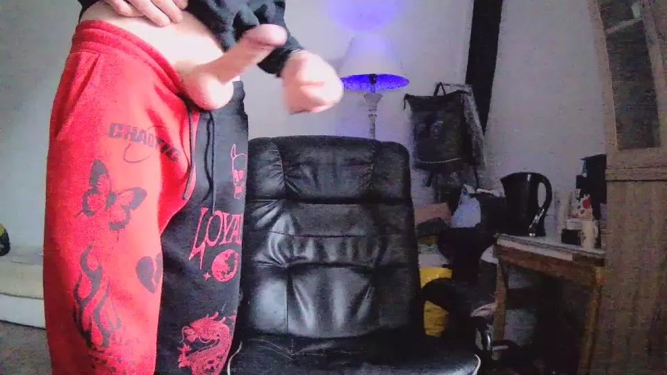 Kinky_Play on Cam4 