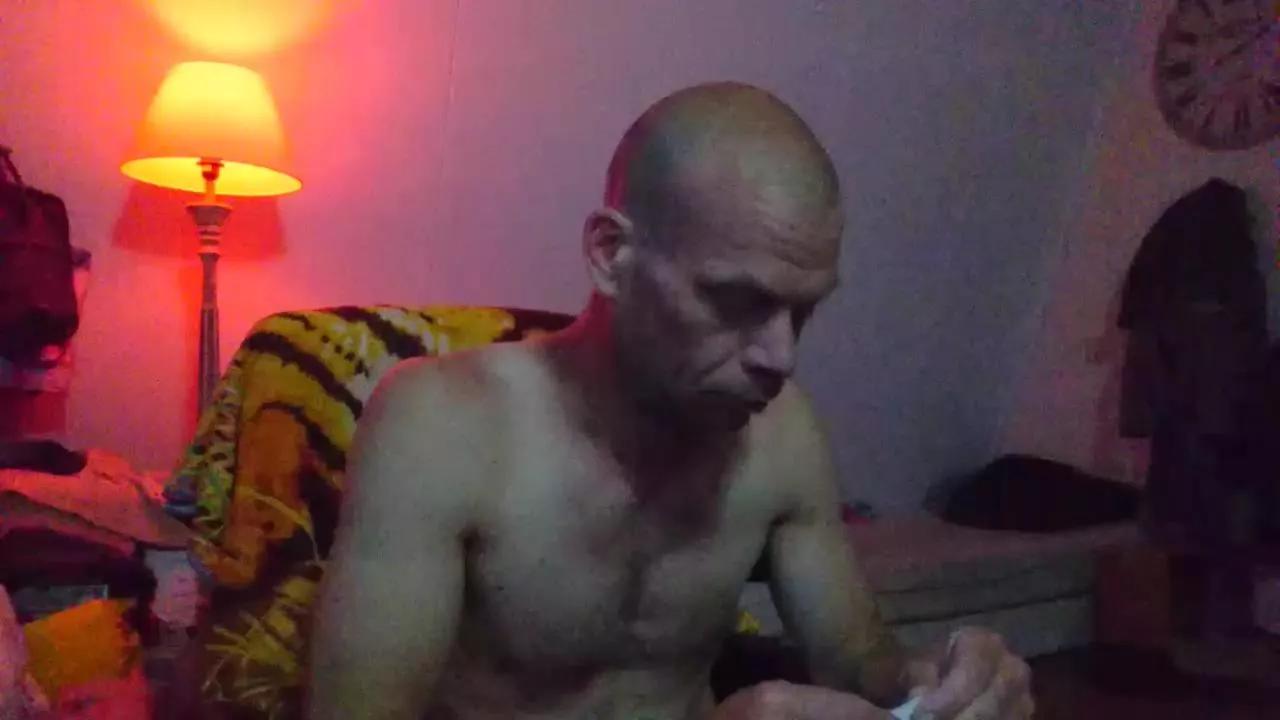 Kinky_Play on Cam4 
