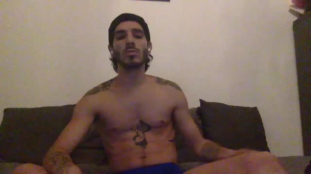 KinkyBoooy on Cam4 