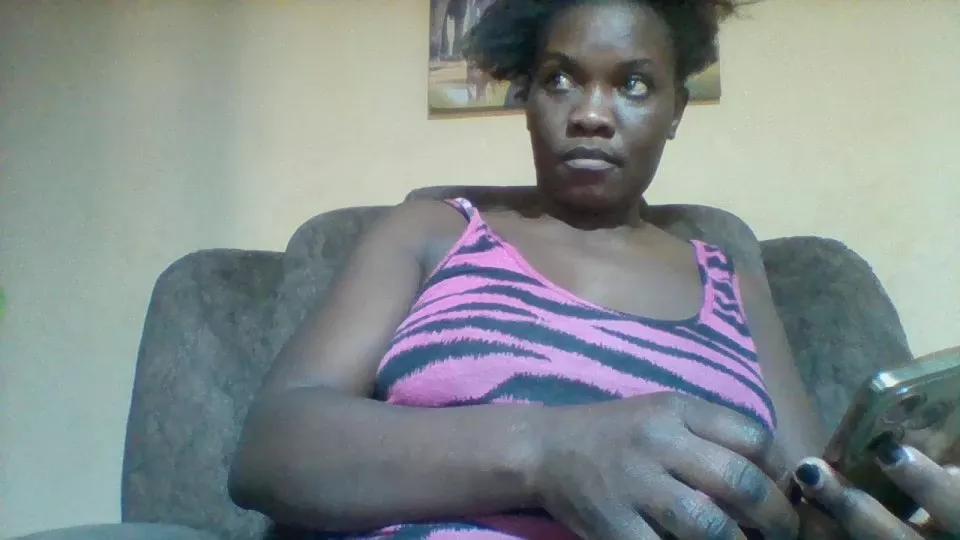 Kinkydiva1 on Cam4 