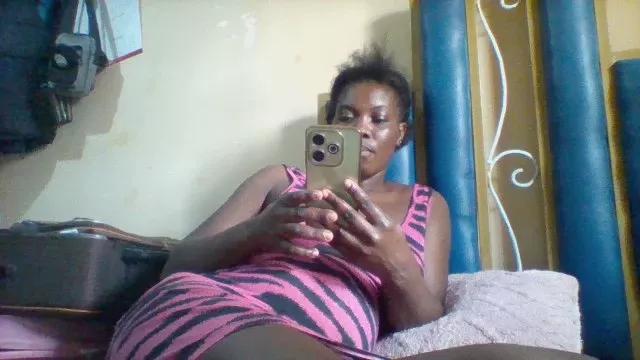 Kinkydiva1 on Cam4 