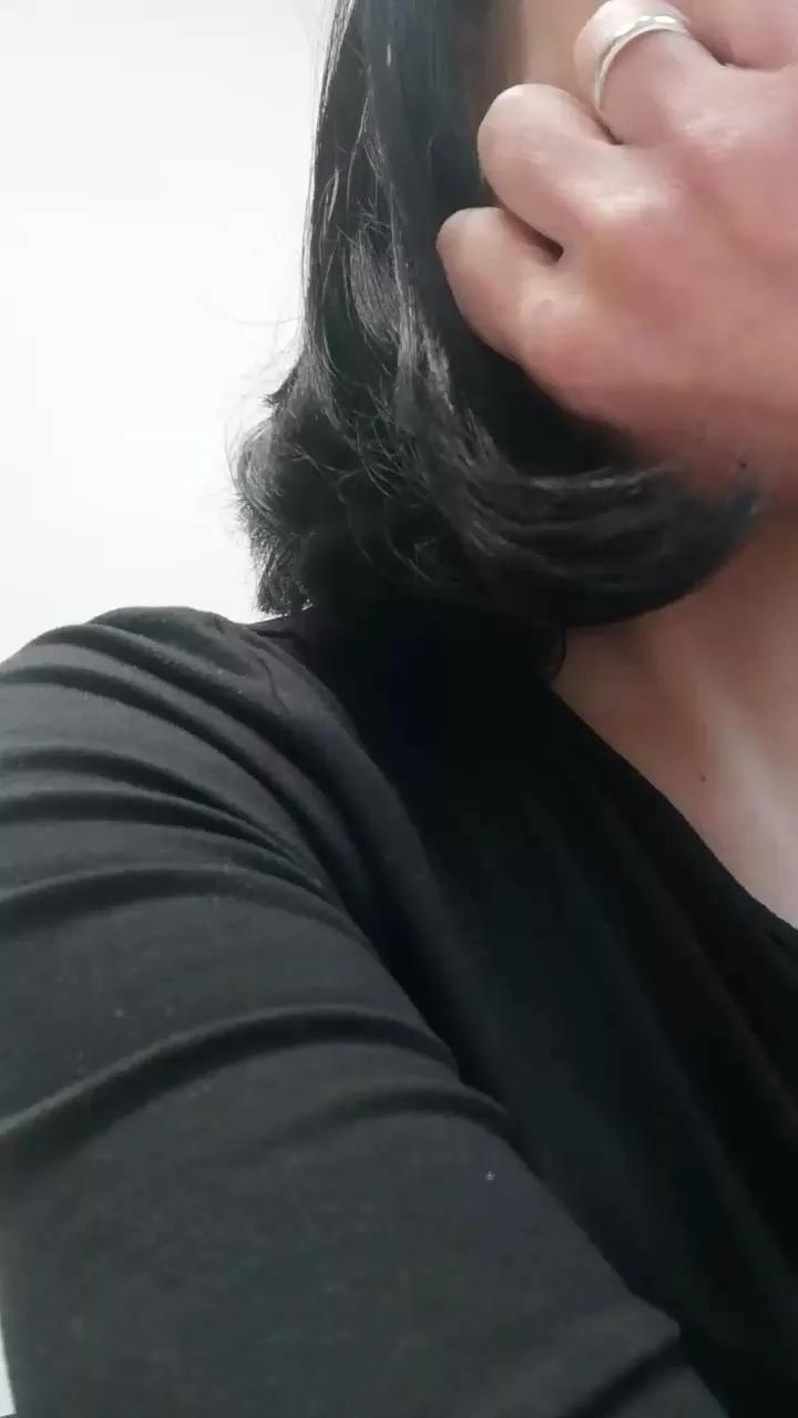 KinkyGreta on Cam4 