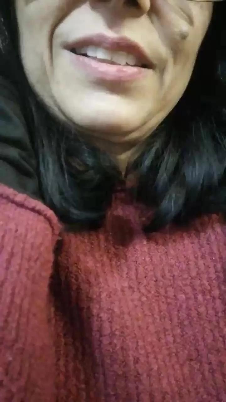KinkyGreta on Cam4 