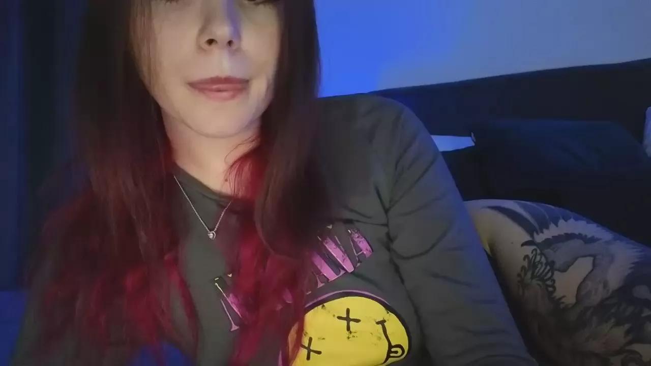 kissedbythemoon on Cam4 