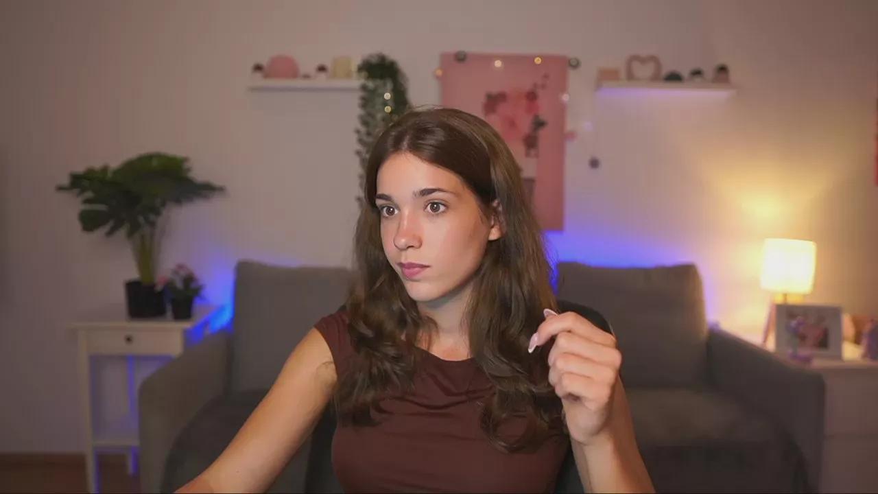 kissiecat on Cam4 