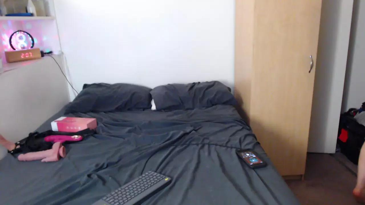 KissraChick on Cam4 