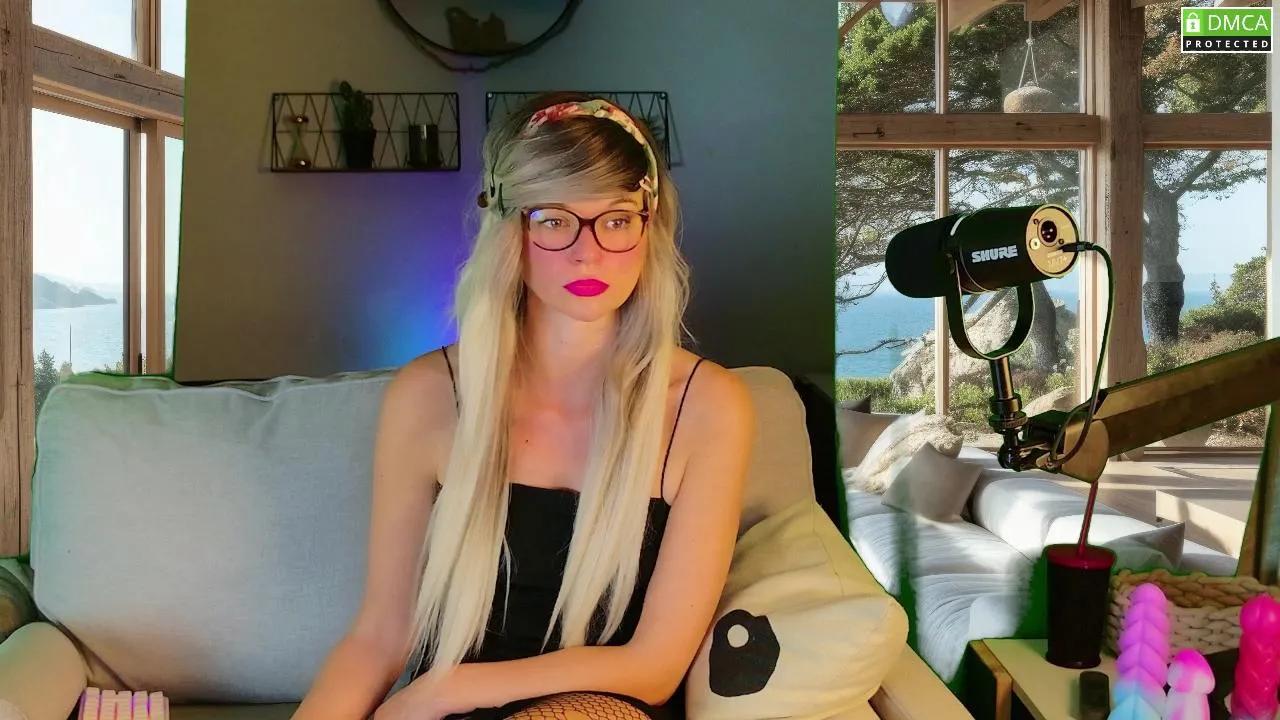 Kittoucharme on Cam4 